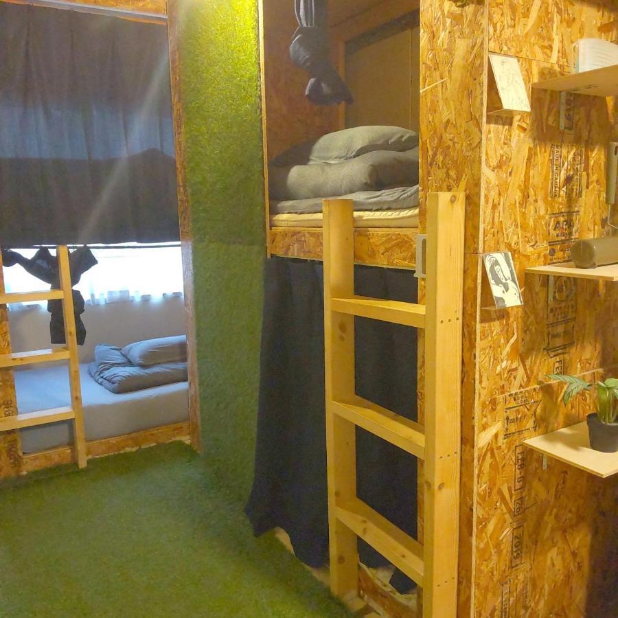 Tonarino Hostel For Backpackers โกเบ ภายนอก รูปภาพ