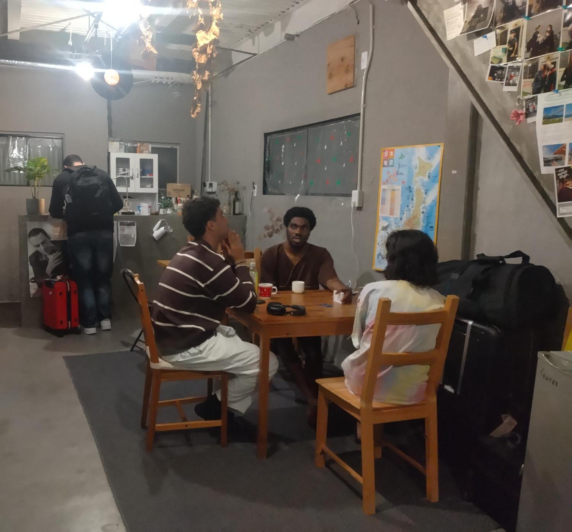Tonarino Hostel For Backpackers โกเบ ภายนอก รูปภาพ