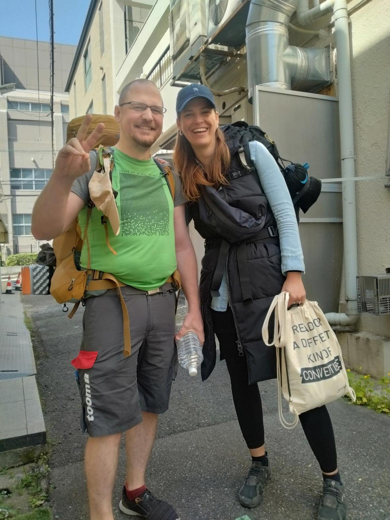 Tonarino Hostel For Backpackers โกเบ ภายนอก รูปภาพ
